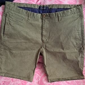 Scotch & Soda Olive Palm-Print Flat Front Men’s Shorts